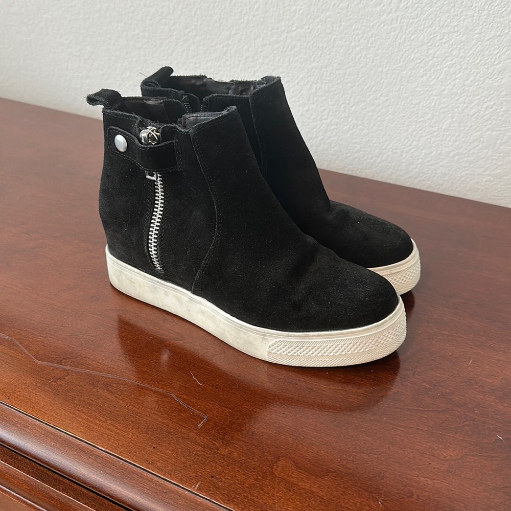 Steve Madden Black Suede Heeled Bootie
